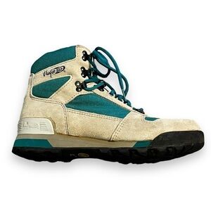 Vintage Vasque hiking boots Ankle High Top Tan Suede Lace up Outdoor women’s 9.5